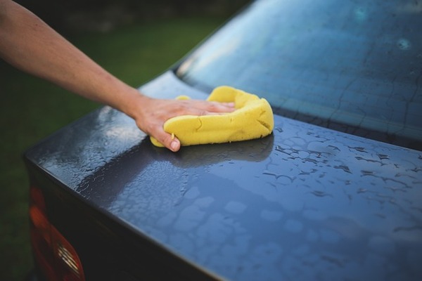 Nettoyage : utiliser l'eau de pluie pour laver votre voiture
</a></h2>